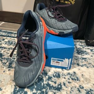 Hoka One One Torrent  Mens Running Trail sneaker